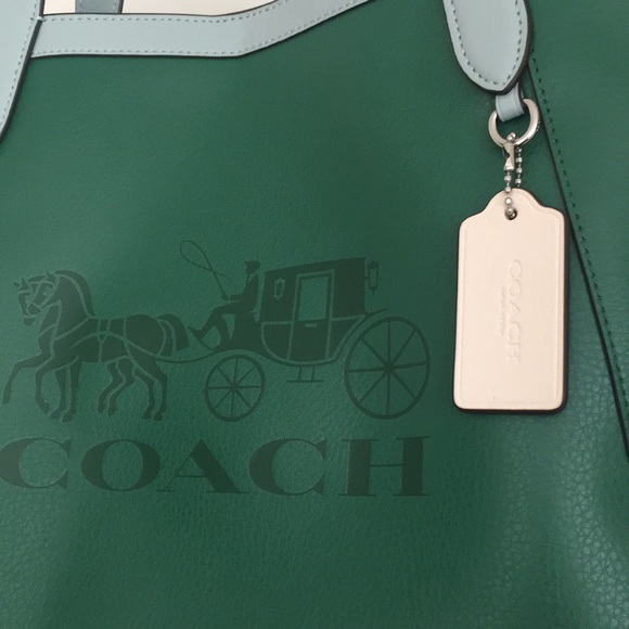 🌺HP🌺 Coach Tote Colorblock with Horse Carriage Pebble Leather Green Multi NWT - Picture 4 of 8